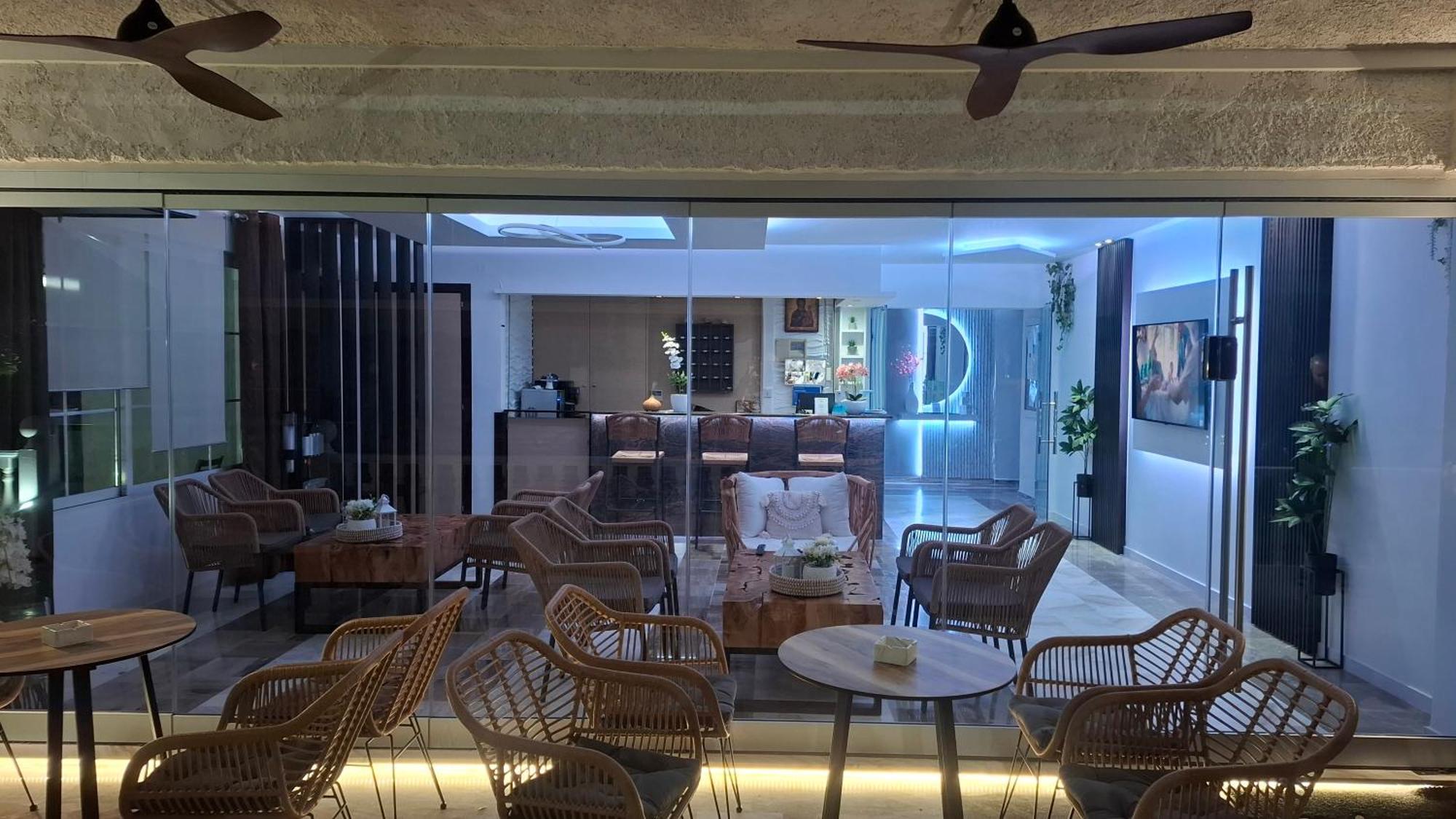 Hotel Kostas Olympiakí Aktí Luaran gambar